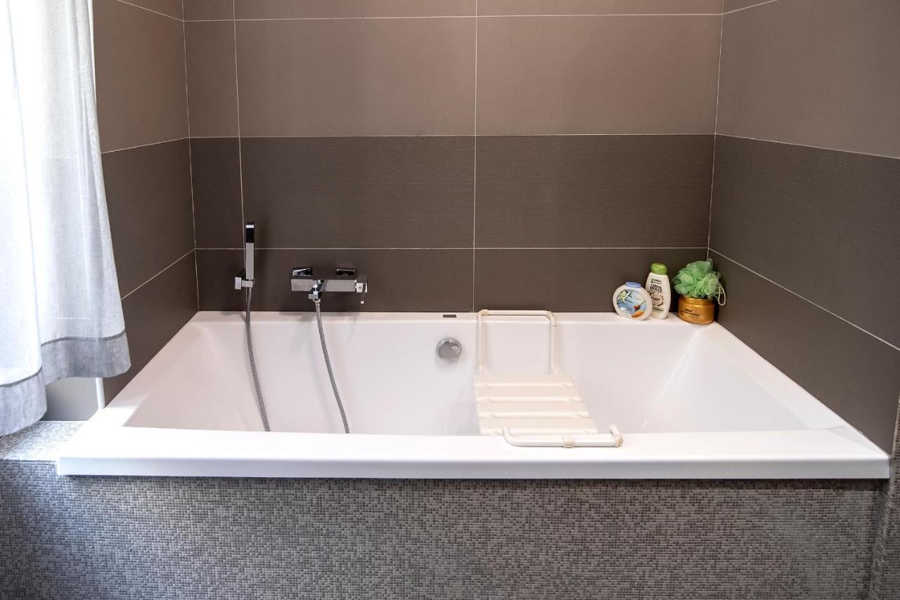 Carelli House La Nespola Apartment Napoli Bagian luar foto